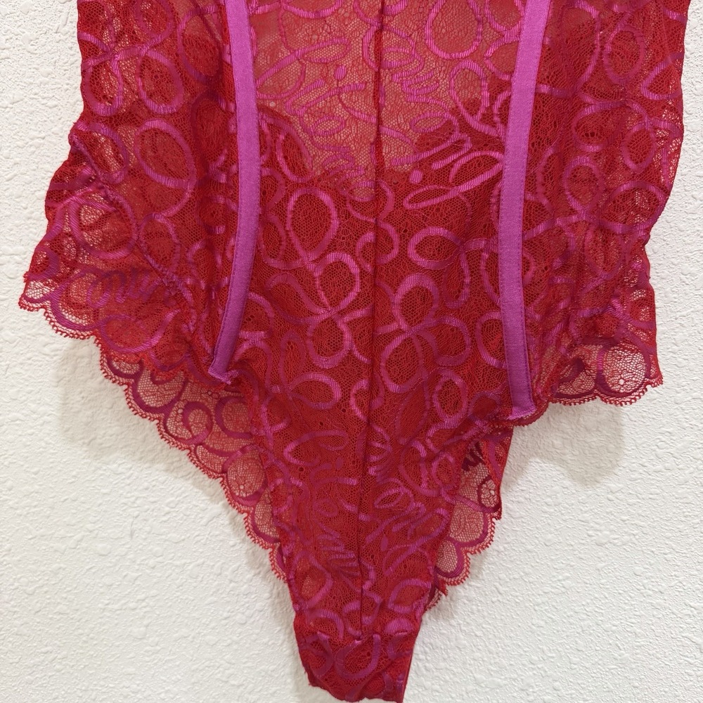 Savage X Fenty Red Pink Lace Bodysuit Ribbon Writing Lace Teddy Size Small - Picture 4 of 8